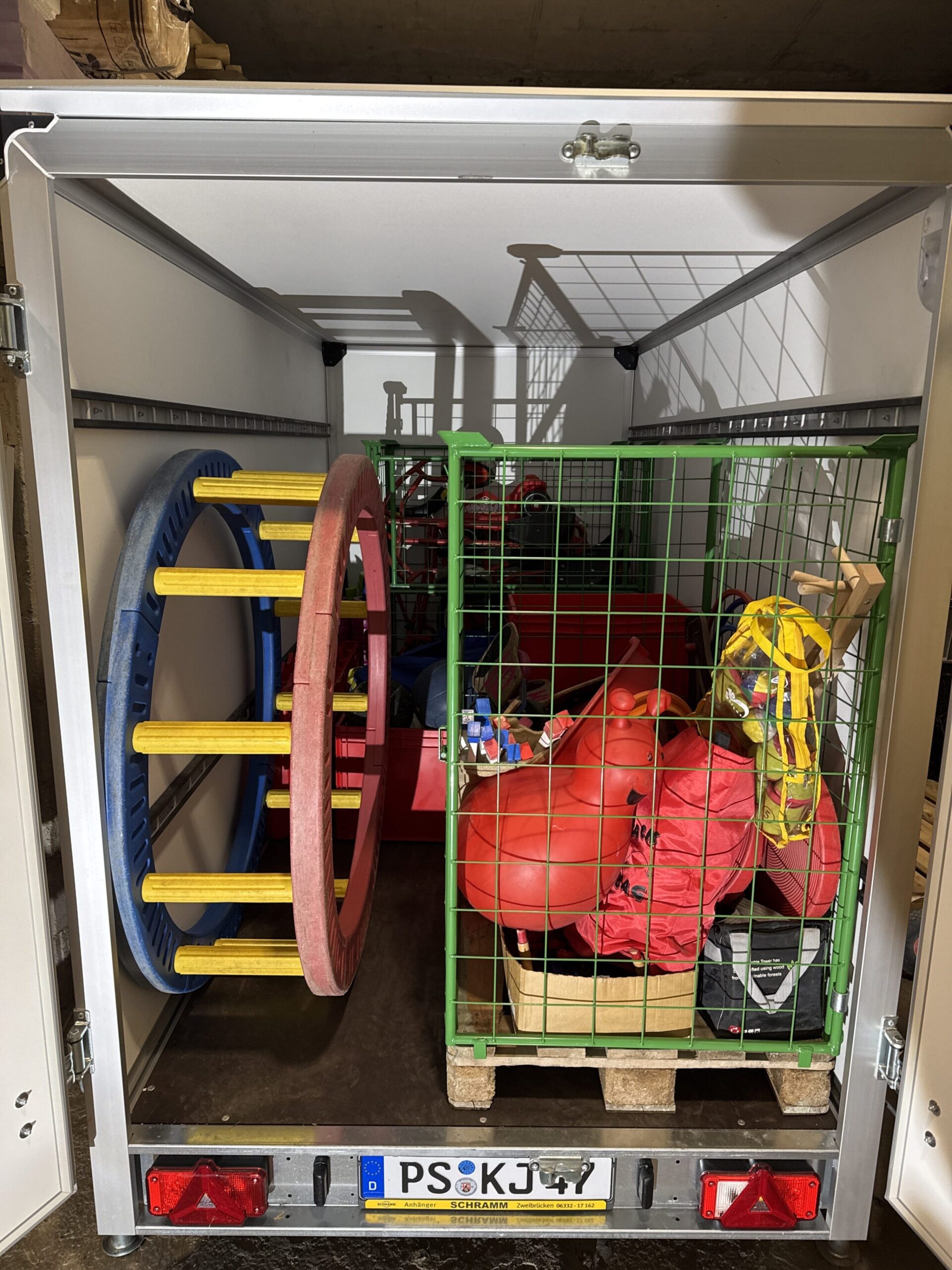 Innenraum Anhänger 1